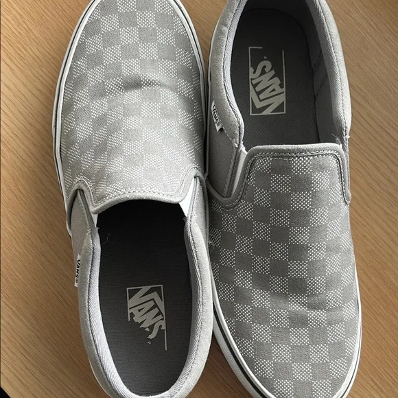 Vans Checkered Gray Slip-On Loafers sneakers - Picture 2 of 5